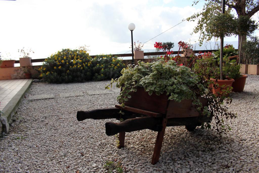 Il Pioppo Bed & Breakfast Veroli Exterior photo